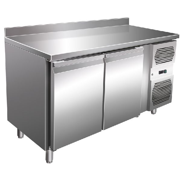 VIP Kühltisch mit 2 Türen und AK -2 bis +8°C 1360x700x960 mm